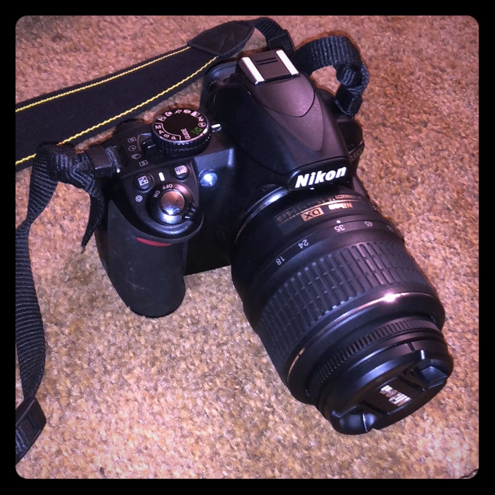 Nikon D3100 professional VR 2 lens kit